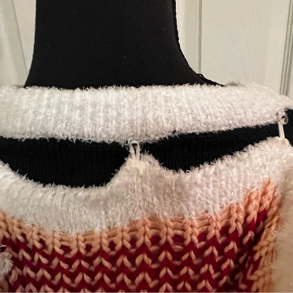 Adorable Christmas Sweater - Picture 8 of 8